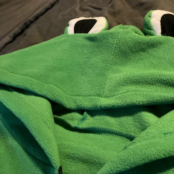 Kawaii 3D Hoodie Solid Colors Frog with Pocket- Never Worn- Size Small - Picture 3 of 4